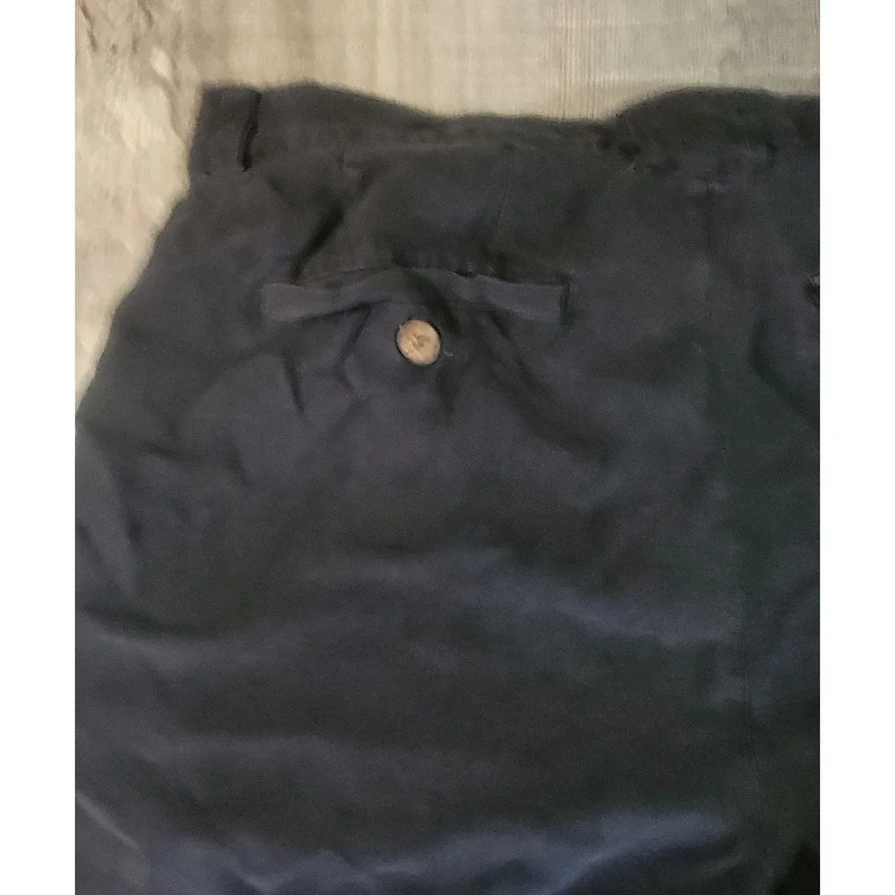 Tommy Bahama Relax Shorts Mens 33‎ Black Chino 100% Silk Pleated Summer Casual